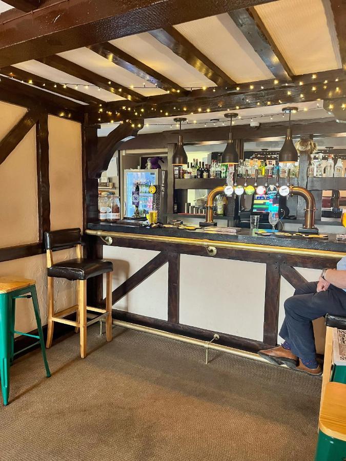 The Lion Hotel Llansantffraid-ym-Mechain エクステリア 写真