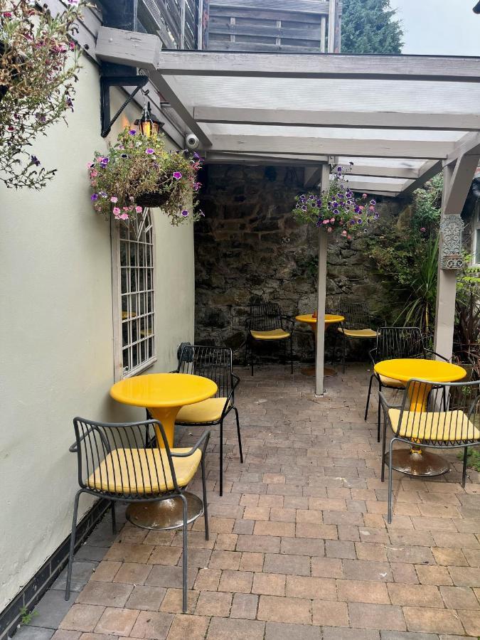 The Lion Hotel Llansantffraid-ym-Mechain エクステリア 写真